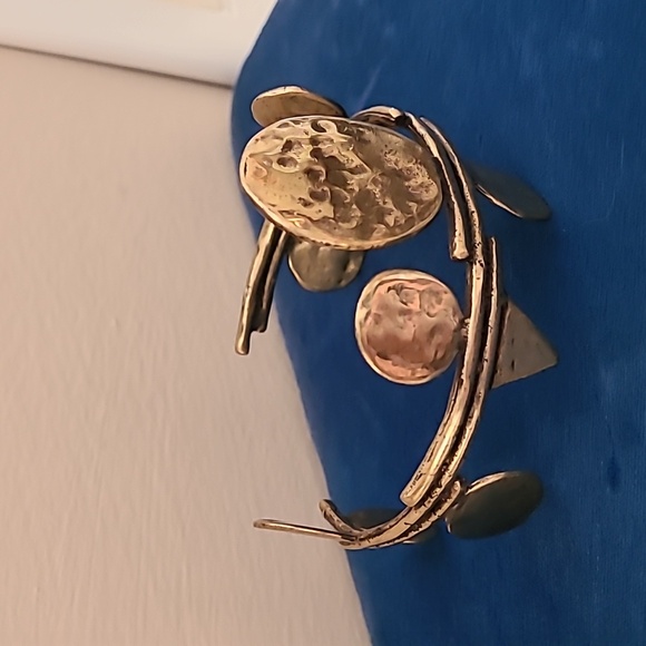 EUC Vintage brass cuff - Picture 3 of 5